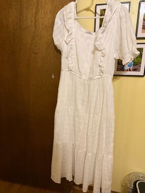 NEW wo Tags HAYDEN White  Ruffled Puff Sleeve Maxi Dress - Elegant Women's Dress